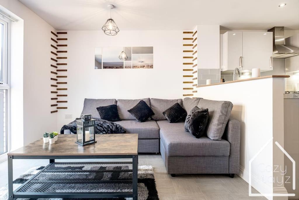 Beautiful 5 Bedroom Home In The City Centre With Gated Parking Birmingham Buitenkant foto