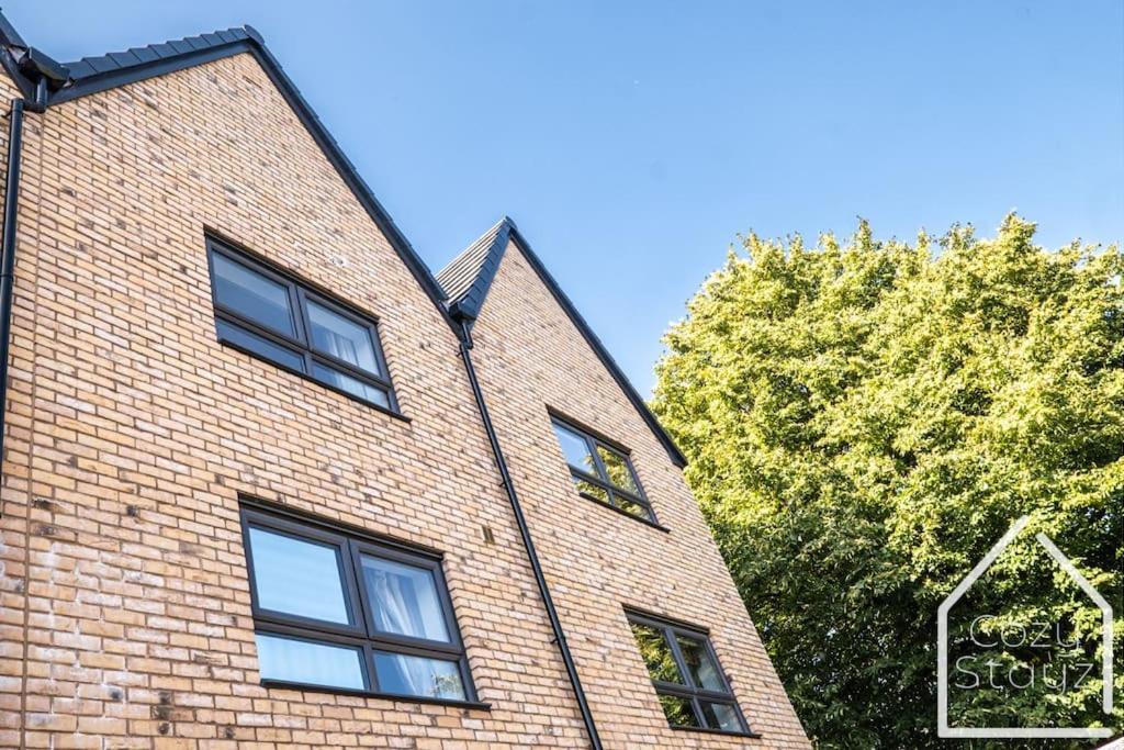 Beautiful 5 Bedroom Home In The City Centre With Gated Parking Birmingham Buitenkant foto