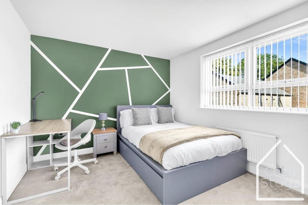 Beautiful 5 Bedroom Home In The City Centre With Gated Parking Birmingham Buitenkant foto