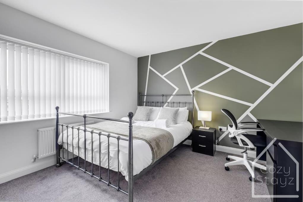 Beautiful 5 Bedroom Home In The City Centre With Gated Parking Birmingham Buitenkant foto